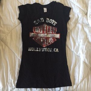 Woman’s Motley Crue shirt